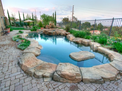 laguna pool in El Paso