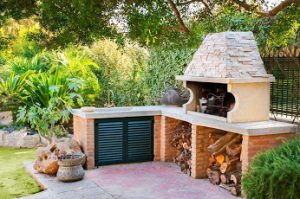 Outdoor Kitchen